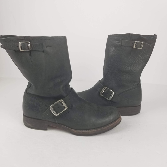 Frye Veronica ShortDistressed black leather boots - Picture 2 of 11